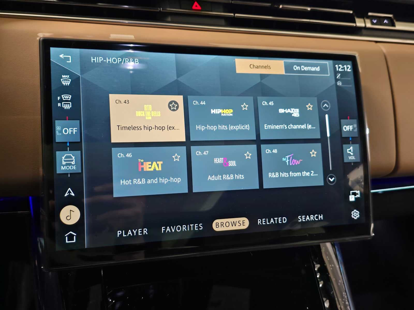 2026 Land Rover Range Rover Sport SE