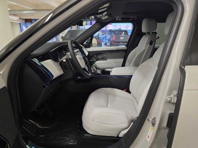 2026 Land Rover Range Rover Sport SE