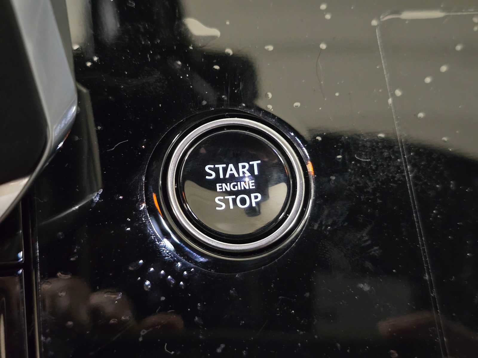 2026 Land Rover Range Rover Sport SE