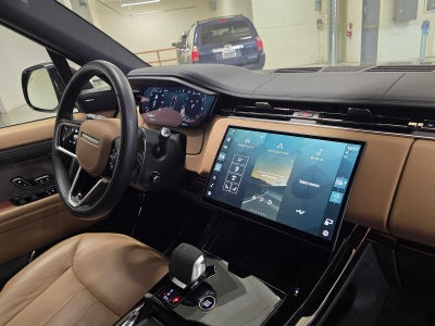 2025 Land Rover Range Rover Sport SE