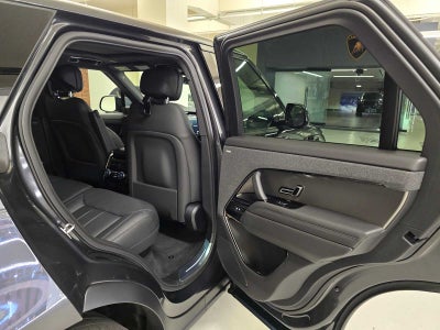 2026 Land Rover Range Rover Sport SE