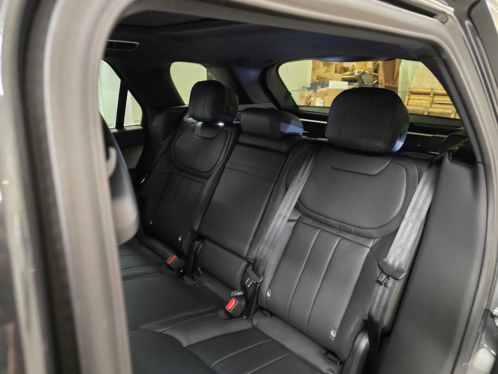 2026 Land Rover Range Rover Sport SE