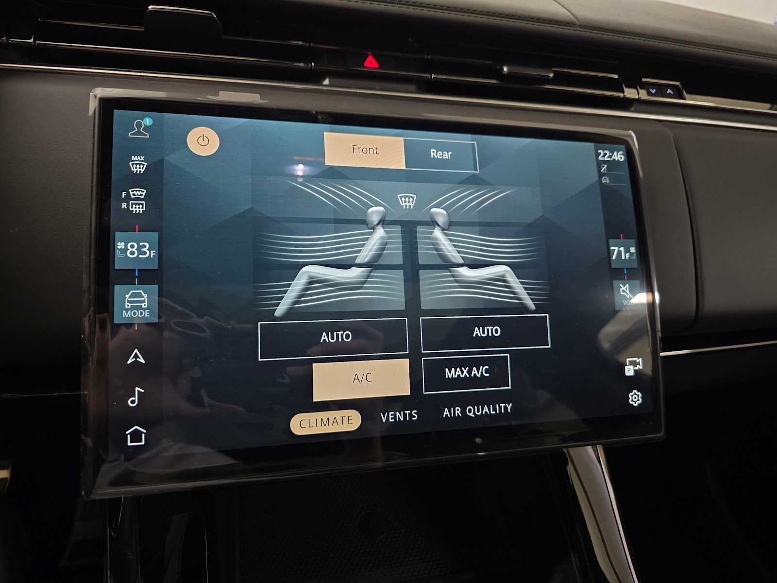 2026 Land Rover Range Rover Sport SE