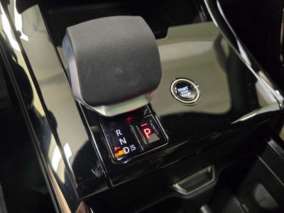 2026 Land Rover Range Rover Sport SE