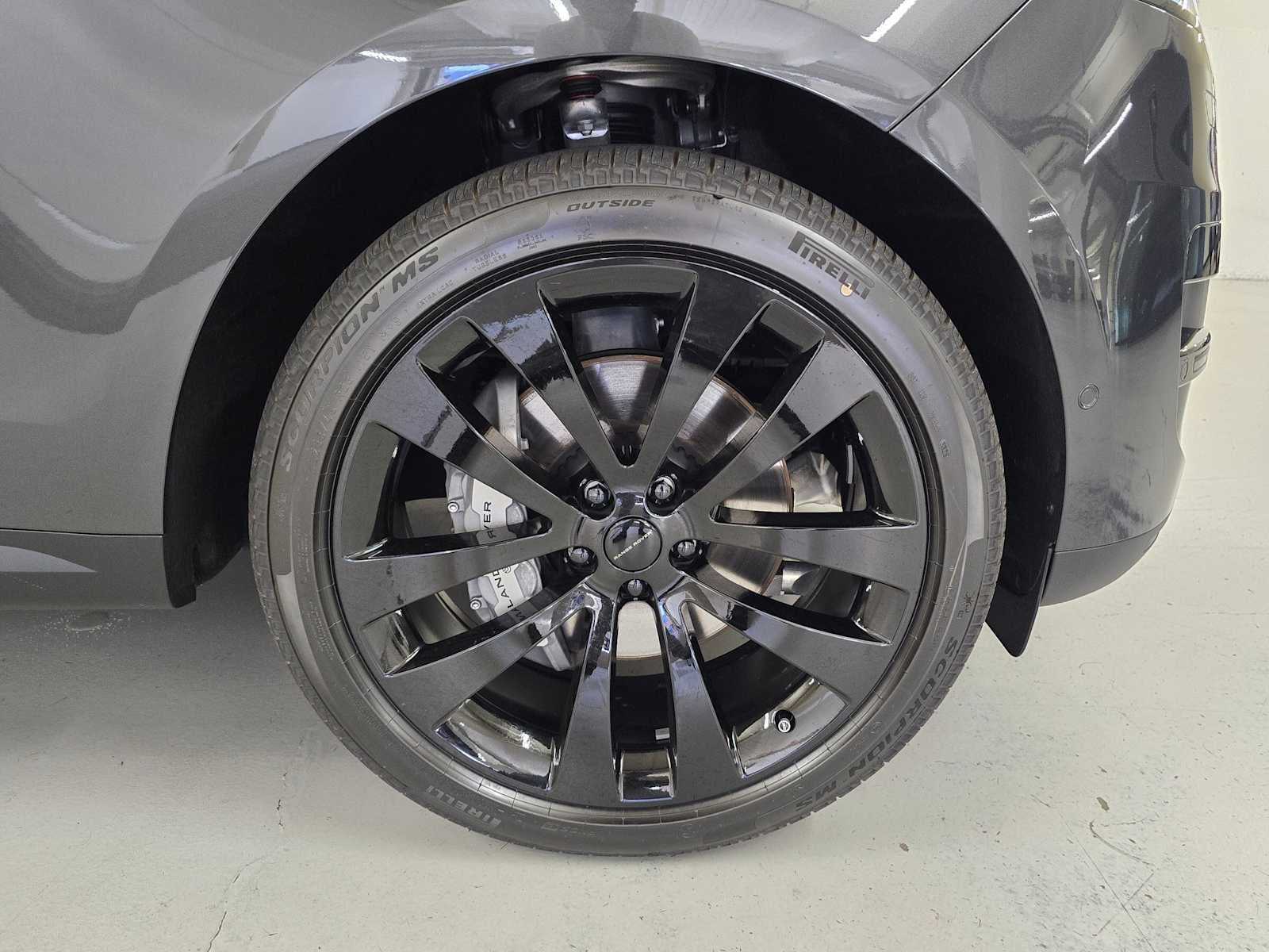 2026 Land Rover Range Rover Sport SE