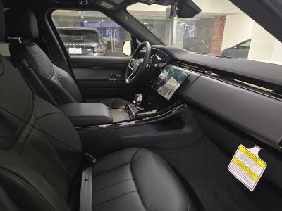 2026 Land Rover Range Rover Sport SE