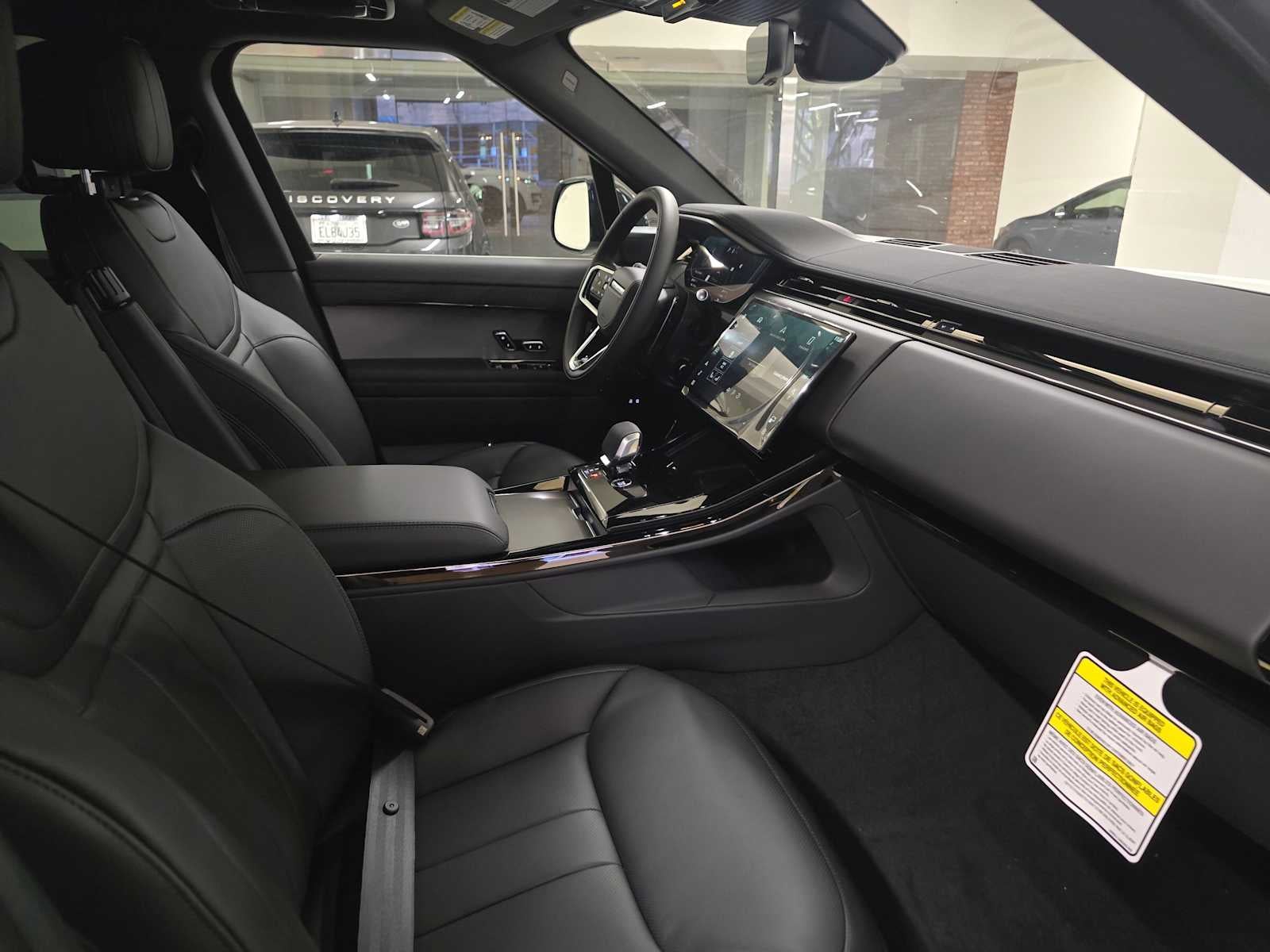 2026 Land Rover Range Rover Sport SE
