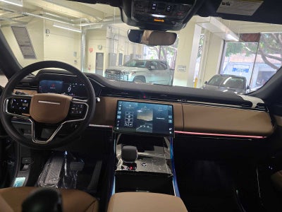 2026 Land Rover Range Rover Sport SE
