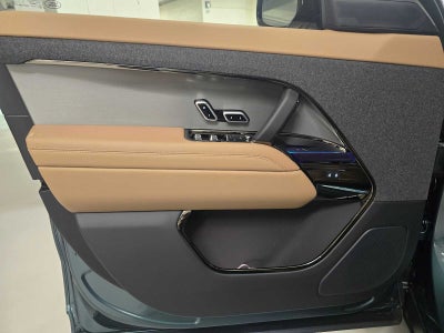 2026 Land Rover Range Rover Sport SE