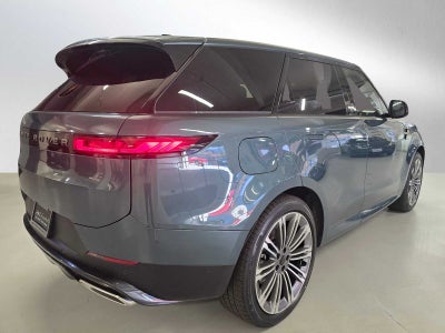 2026 Land Rover Range Rover Sport SE