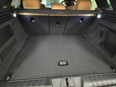 2026 Land Rover Range Rover Sport SE