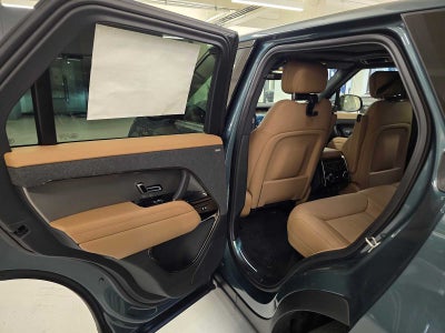 2026 Land Rover Range Rover Sport SE