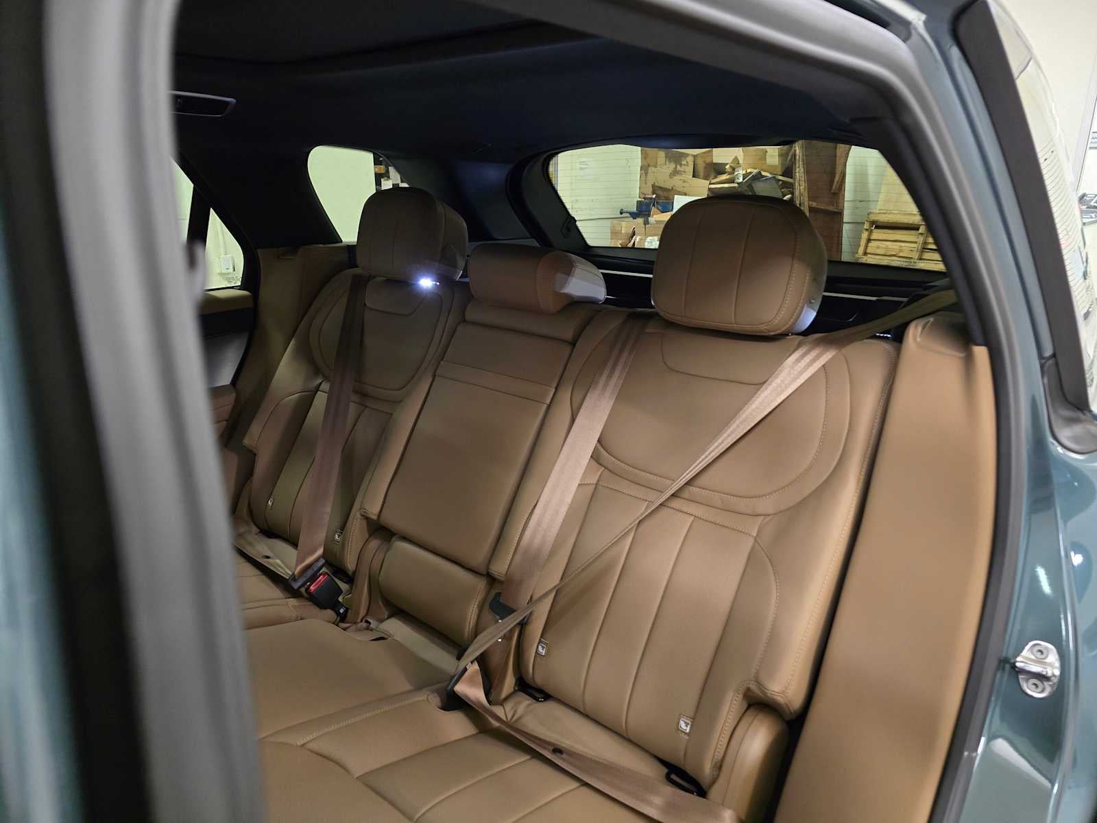 2026 Land Rover Range Rover Sport SE