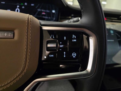 2026 Land Rover Range Rover Sport SE