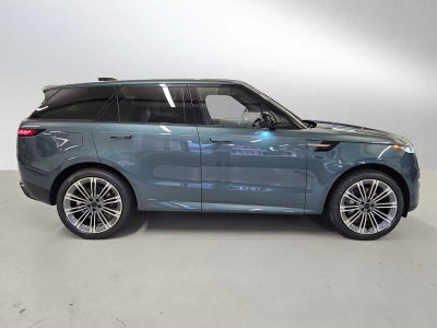 2026 Land Rover Range Rover Sport SE