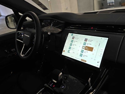 2026 Land Rover Range Rover Sport SE