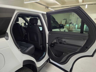 2026 Land Rover Range Rover Sport SE