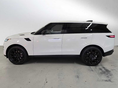 2026 Land Rover Range Rover Sport SE