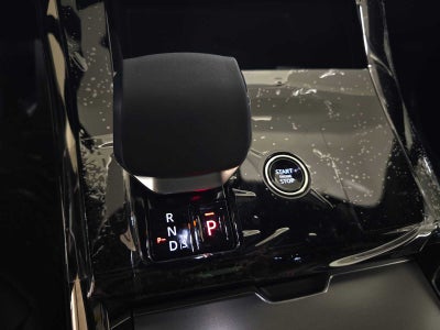 2026 Land Rover Range Rover Sport SE