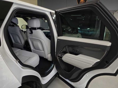 2026 Land Rover Range Rover Sport SE