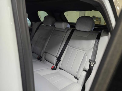 2026 Land Rover Range Rover Sport SE