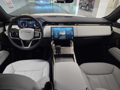 2026 Land Rover Range Rover Sport SE