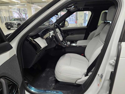 2026 Land Rover Range Rover Sport SE