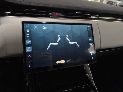 2026 Land Rover Range Rover Sport SE