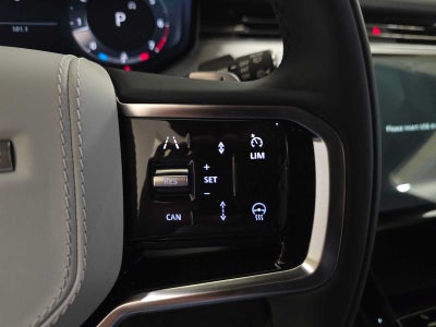 2026 Land Rover Range Rover Sport SE