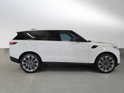 2026 Land Rover Range Rover Sport SE
