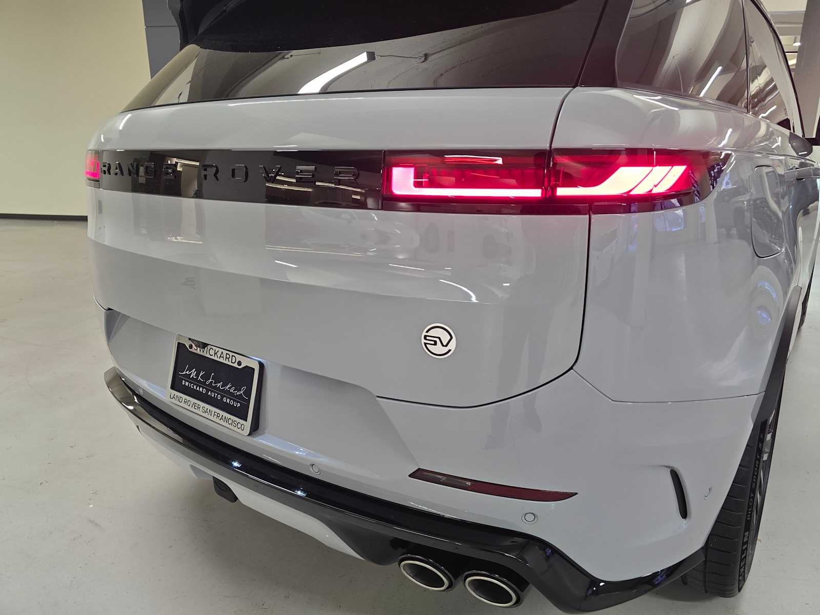 2026 Land Rover Range Rover Sport SV