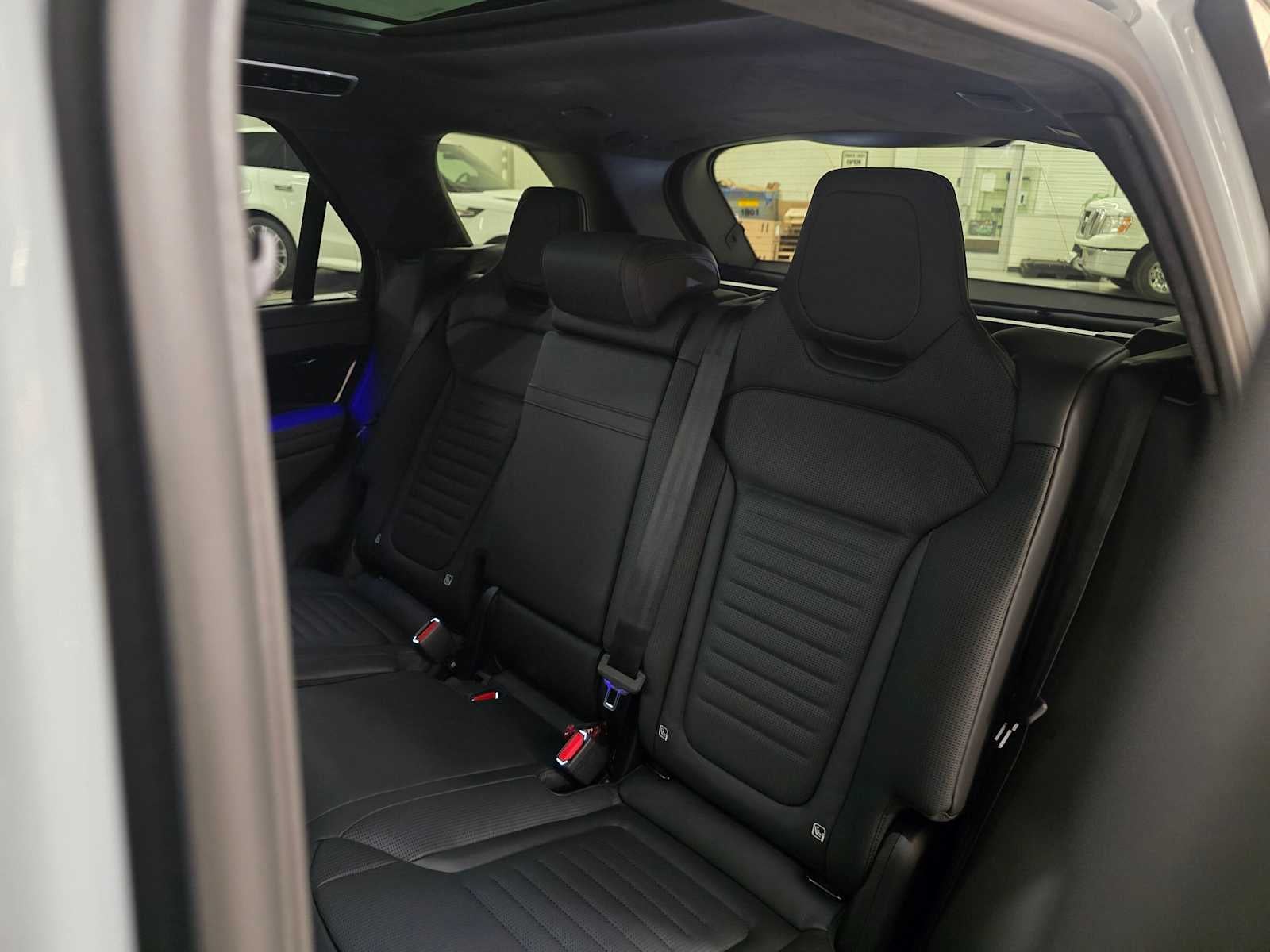 2026 Land Rover Range Rover Sport SV