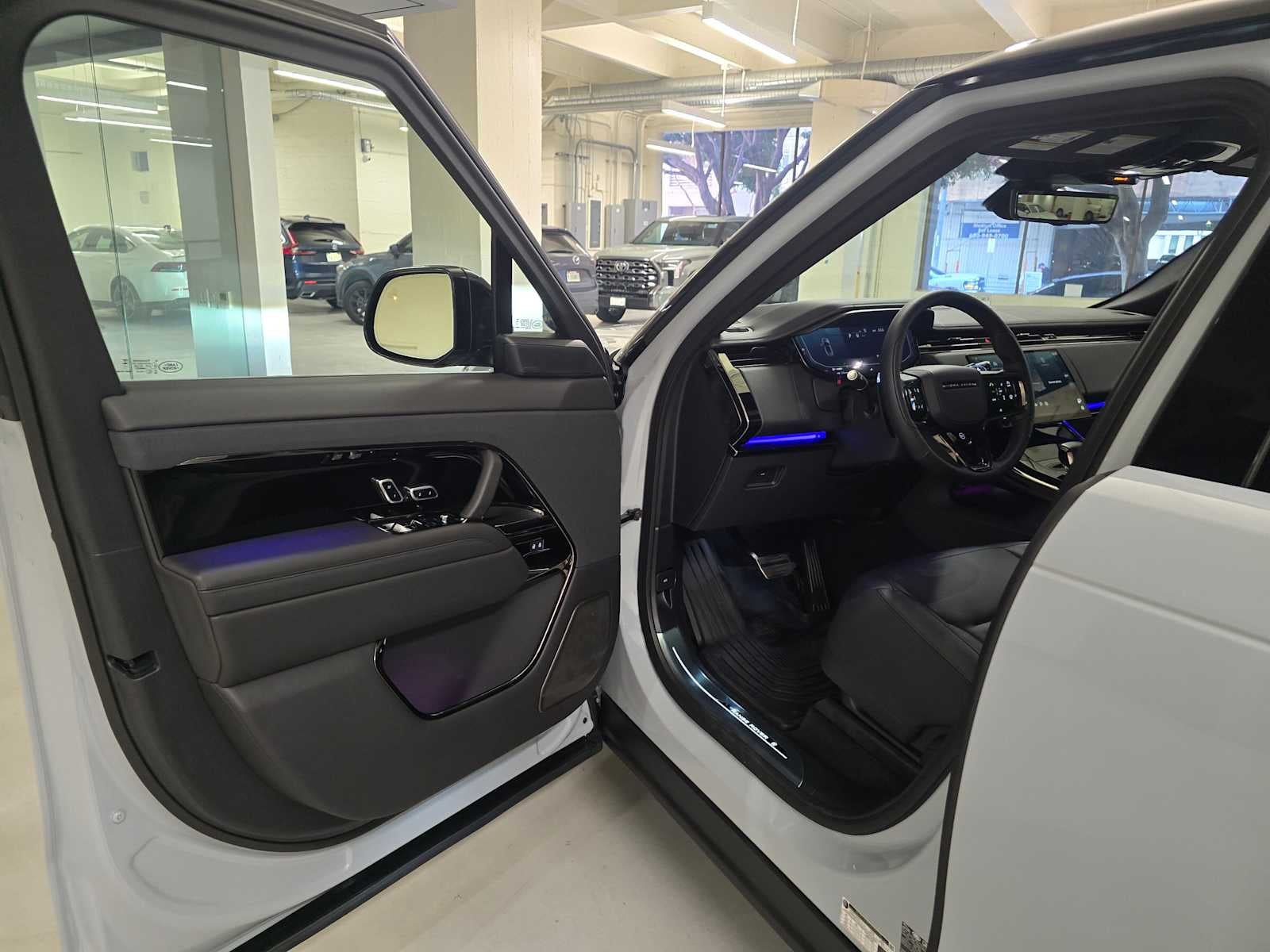 2026 Land Rover Range Rover Sport SV