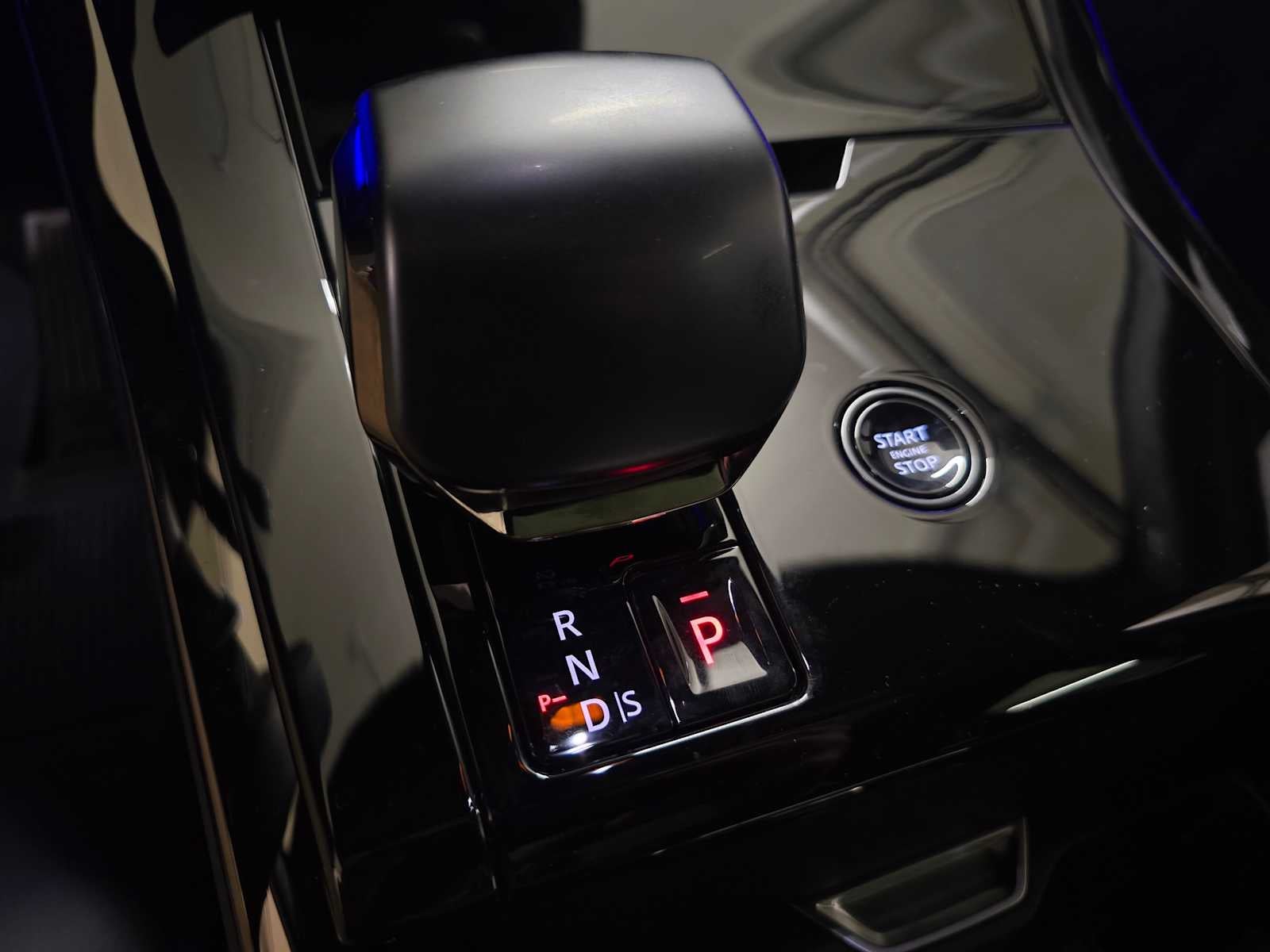 2026 Land Rover Range Rover Sport SV