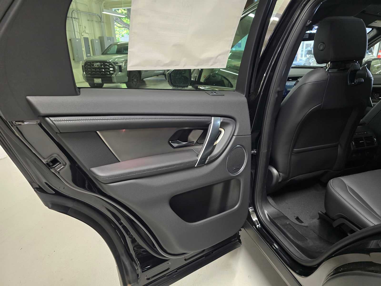 2026 Land Rover Discovery Sport Landmark