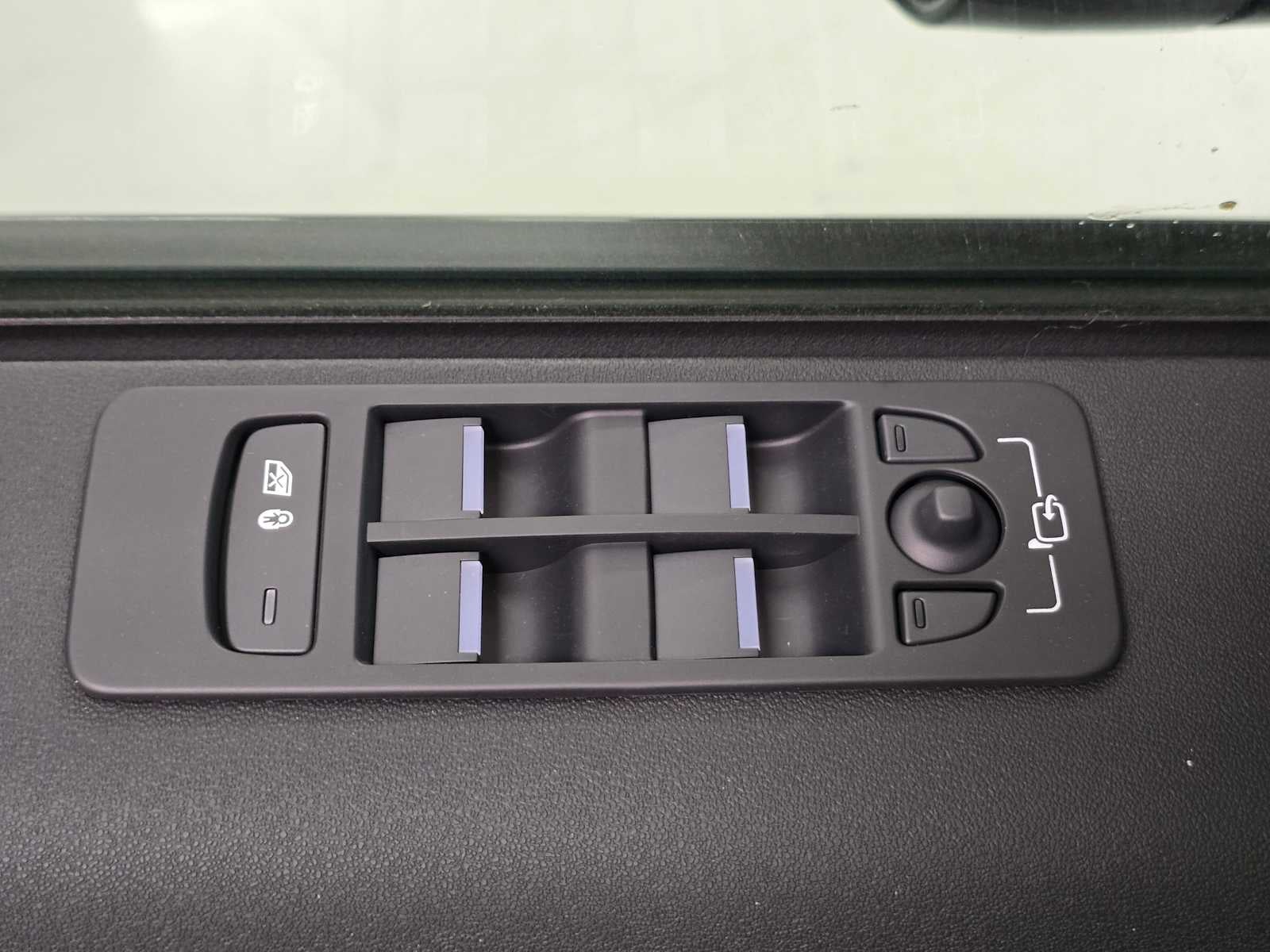 2026 Land Rover Discovery Sport Landmark