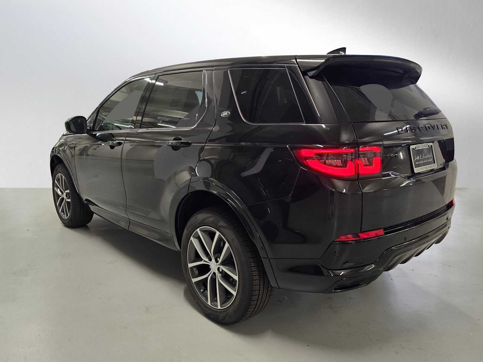 2026 Land Rover Discovery Sport Landmark