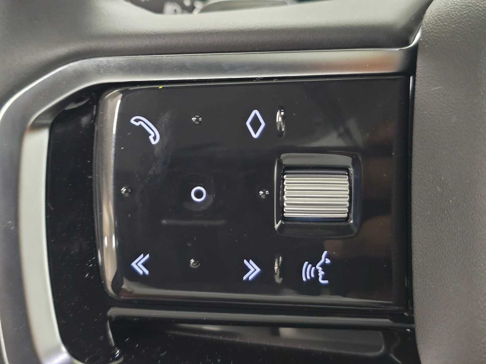 2026 Land Rover Discovery Sport Landmark