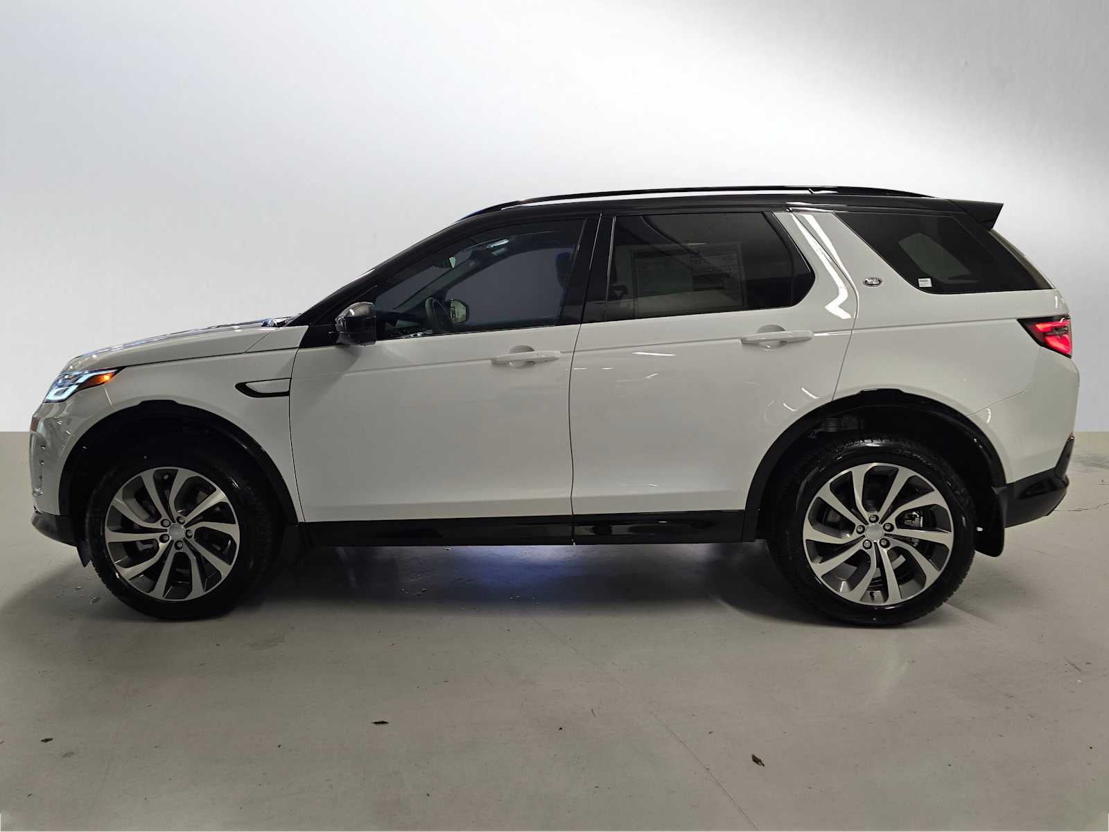 2025 Land Rover Discovery Sport Dynamic SE