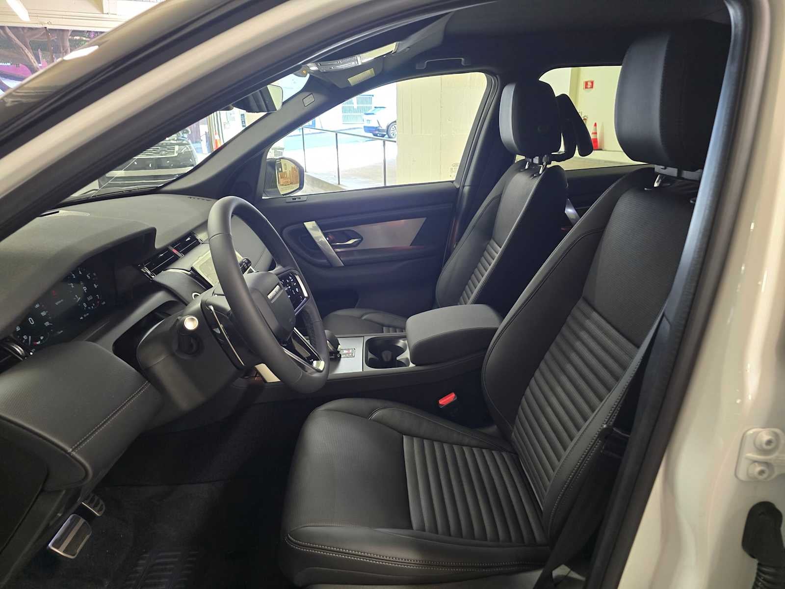 2025 Land Rover Discovery Sport Dynamic SE