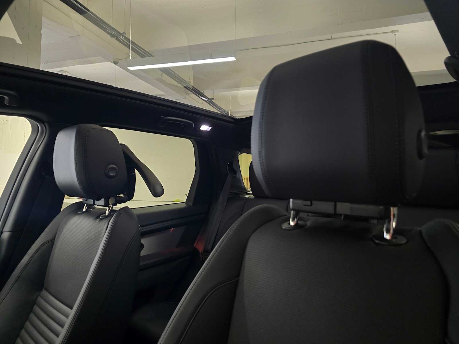 2025 Land Rover Discovery Sport Dynamic SE