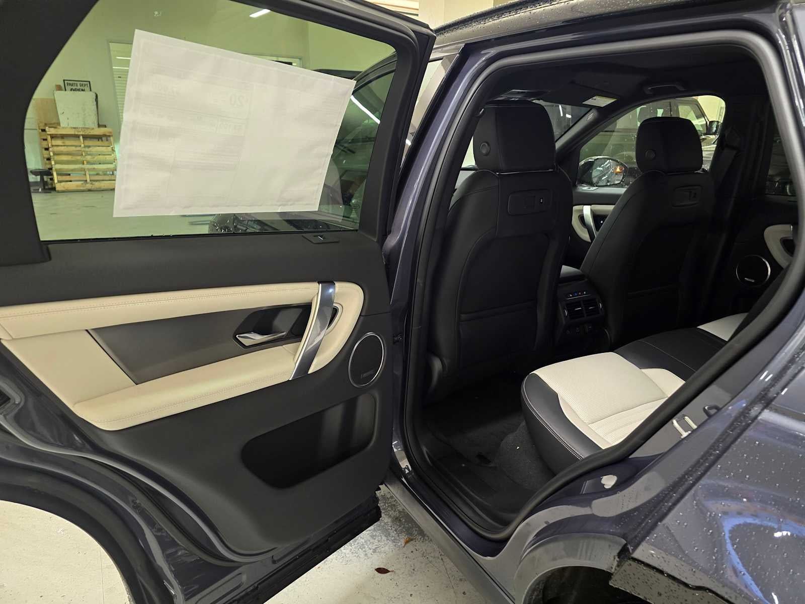 2026 Land Rover Discovery Sport Landmark