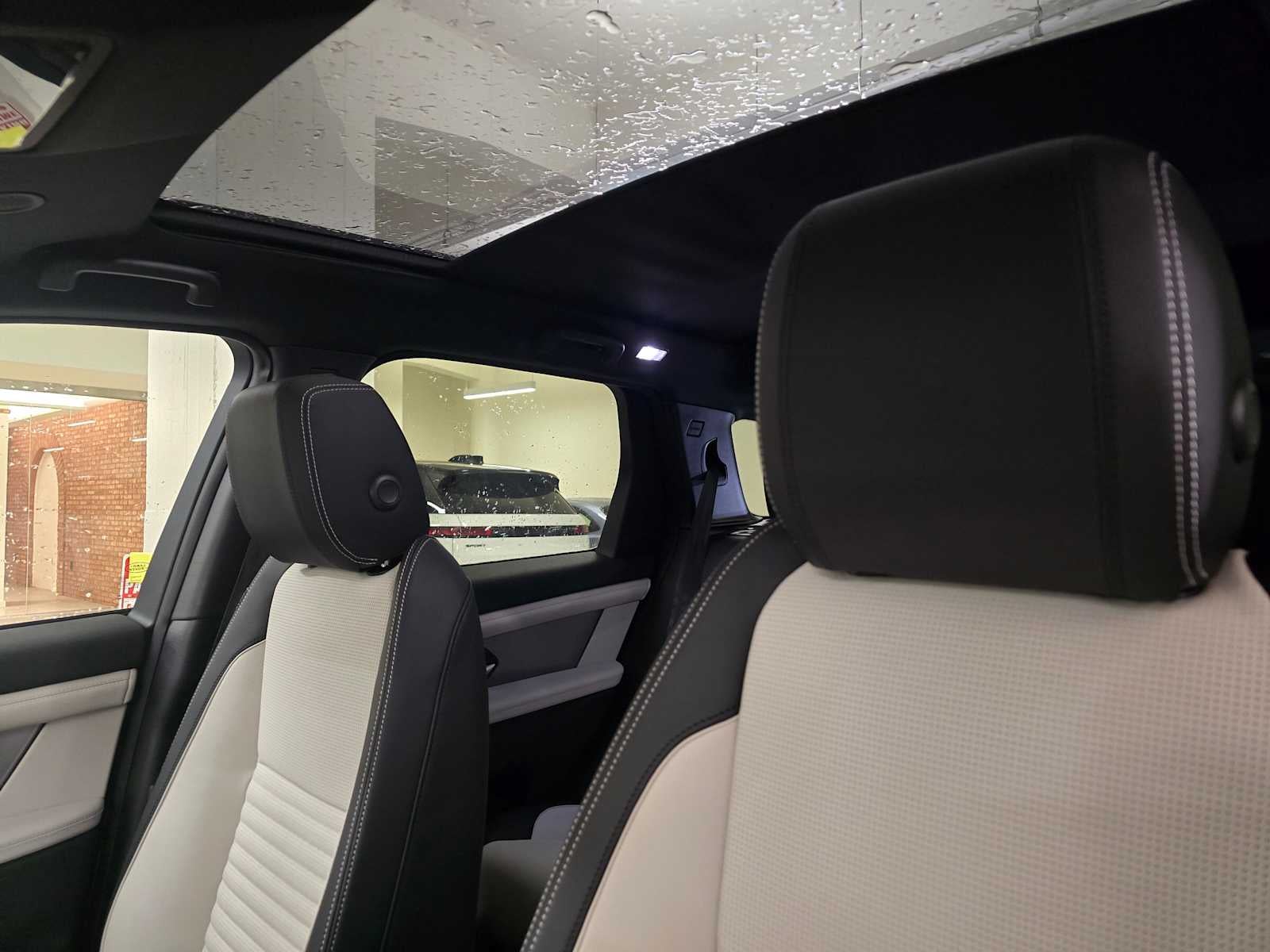 2026 Land Rover Discovery Sport Landmark