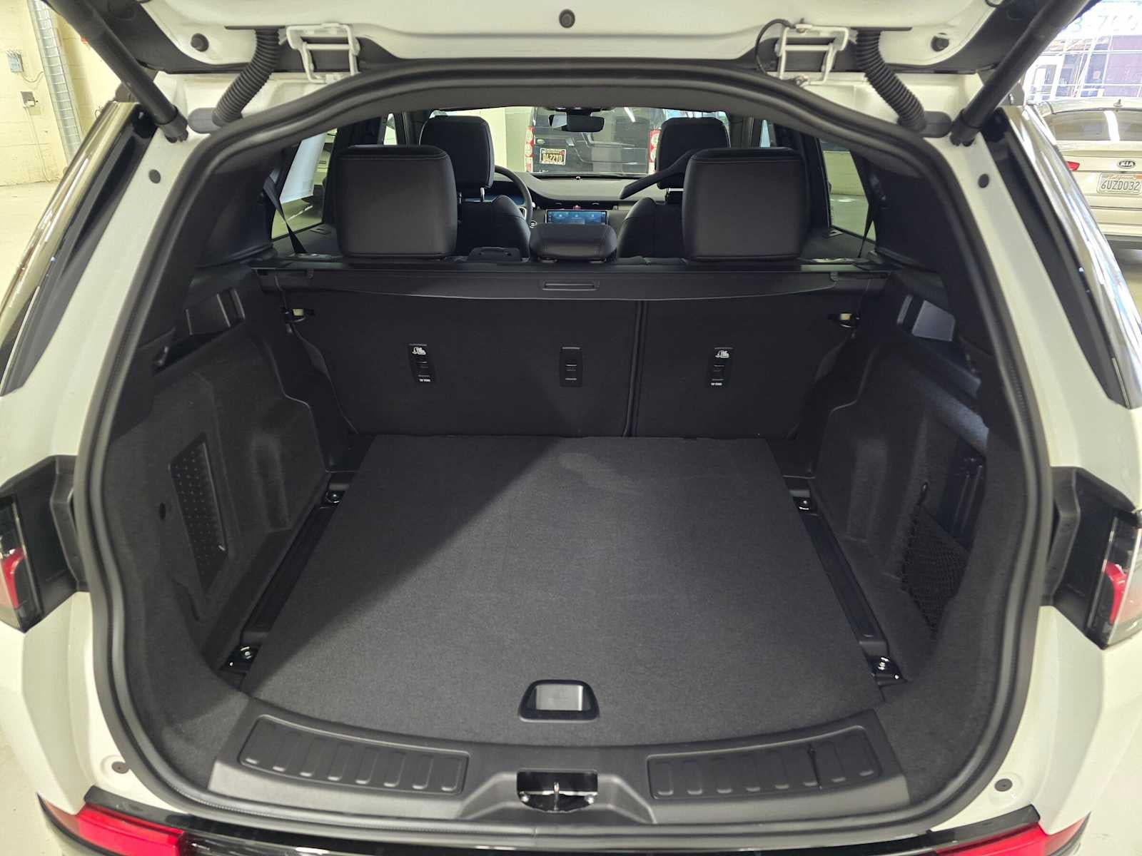 2026 Land Rover Discovery Sport Landmark