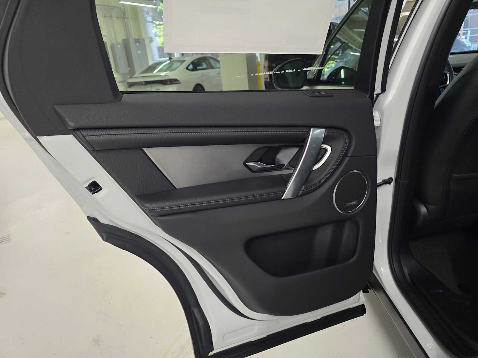 2026 Land Rover Discovery Sport Landmark