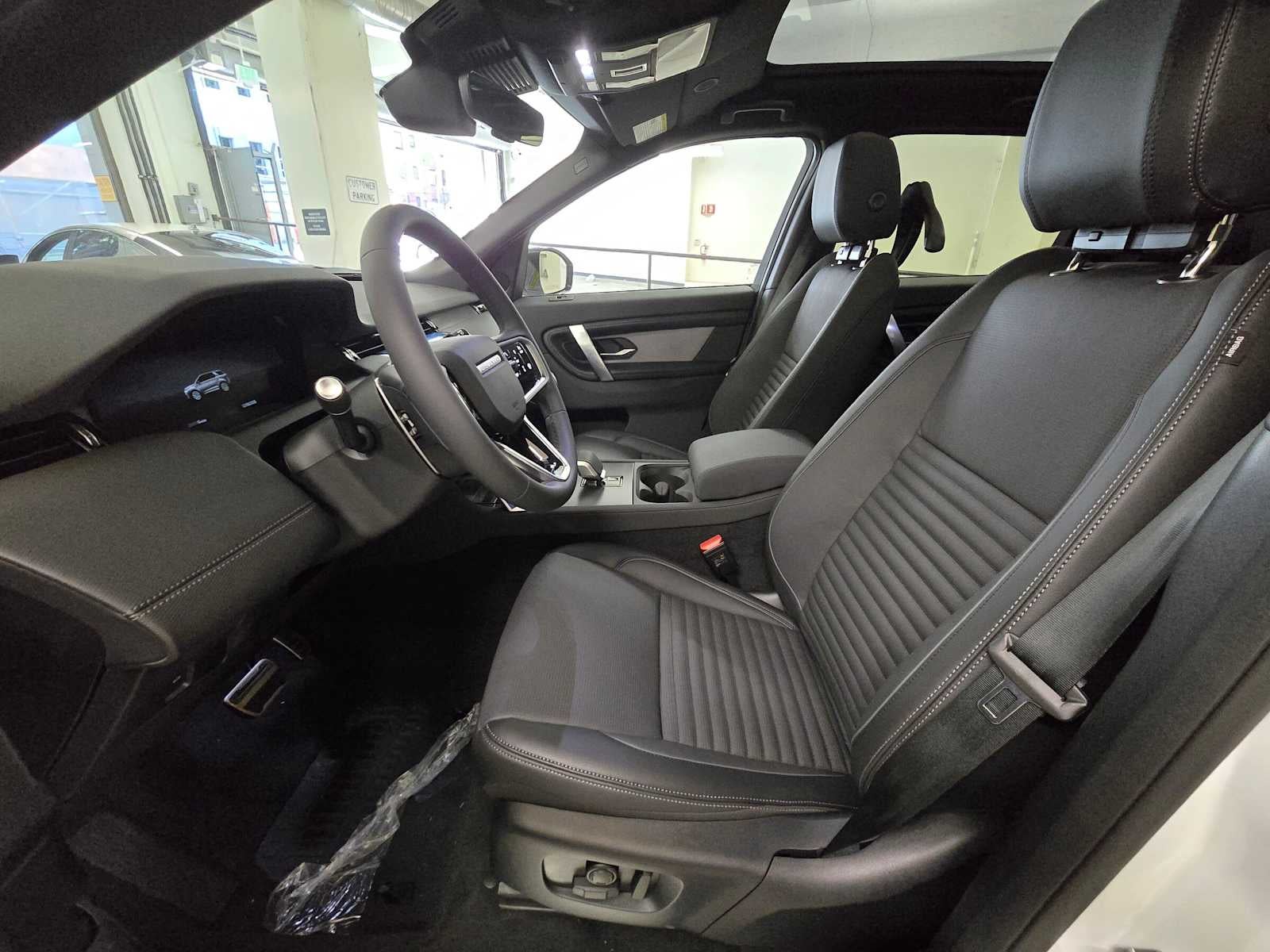 2026 Land Rover Discovery Sport Landmark