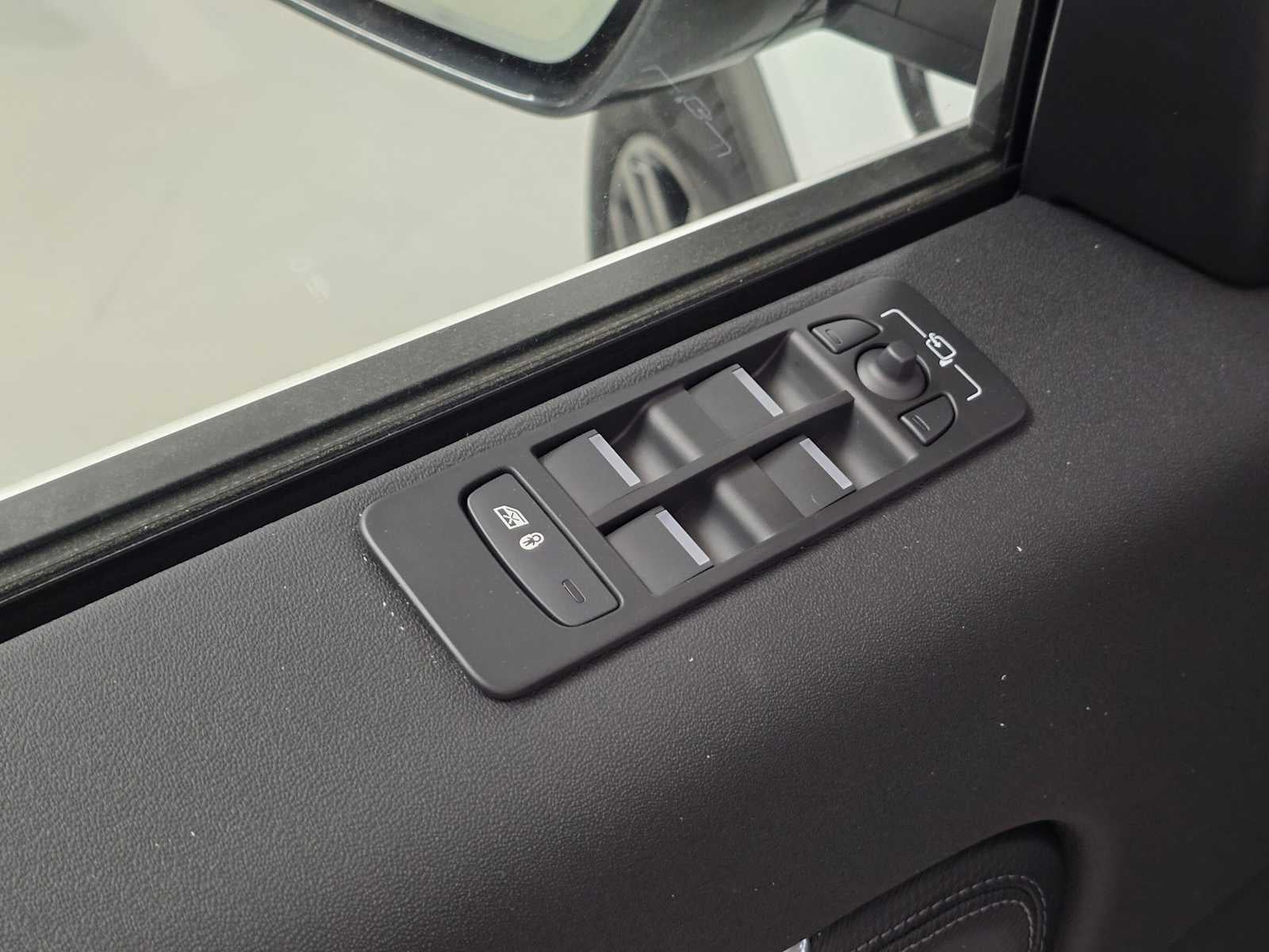 2026 Land Rover Discovery Sport Landmark