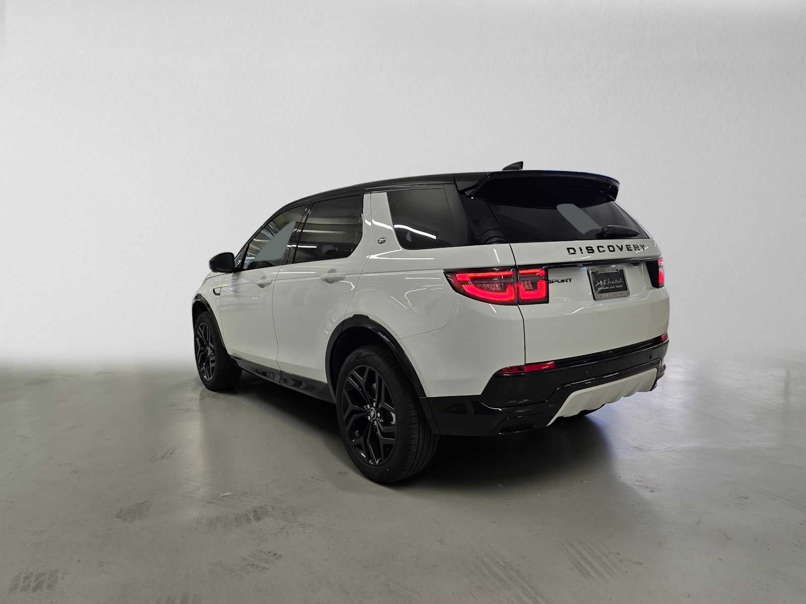 2026 Land Rover Discovery Sport Landmark