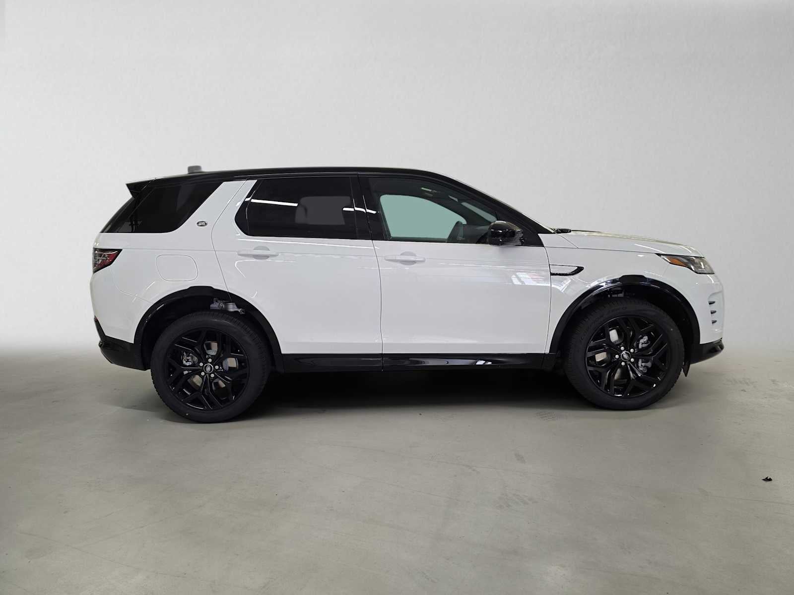 2026 Land Rover Discovery Sport Landmark