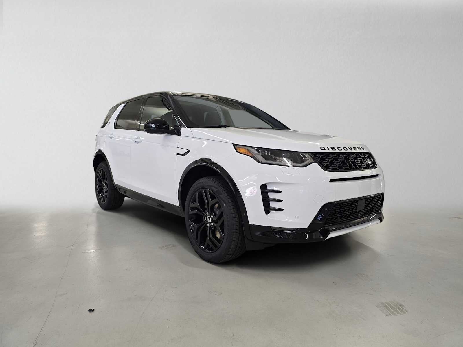 2026 Land Rover Discovery Sport Landmark